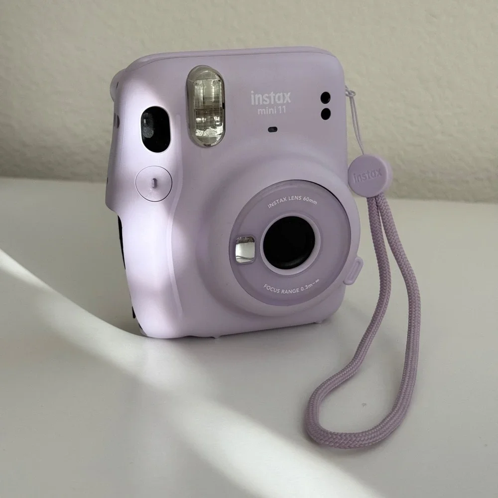 Fujifilm Instax Mini 11 Instant Camera Lilac Purple NO BATTERY COVER Untested